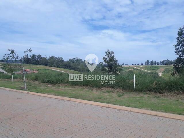 Venda em Loteamento Residencial Vale das Águas - Itatiba