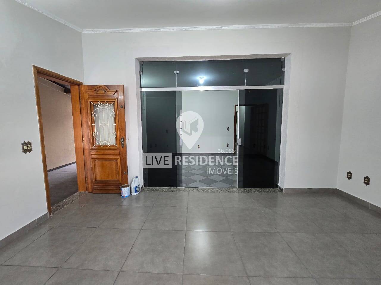 Casa à venda com 4 quartos, 210m² - Foto 12