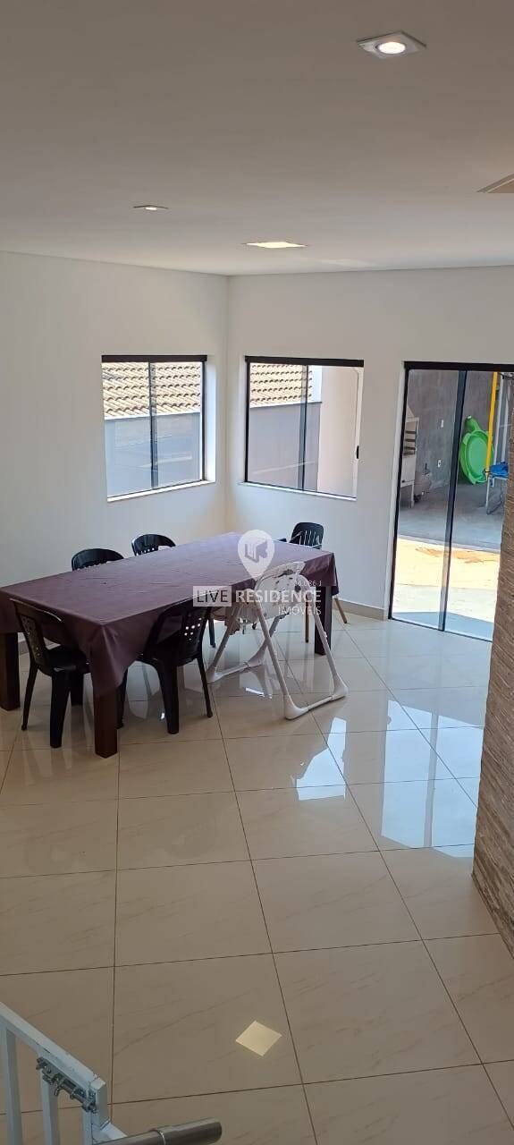 Casa à venda com 3 quartos, 318m² - Foto 19